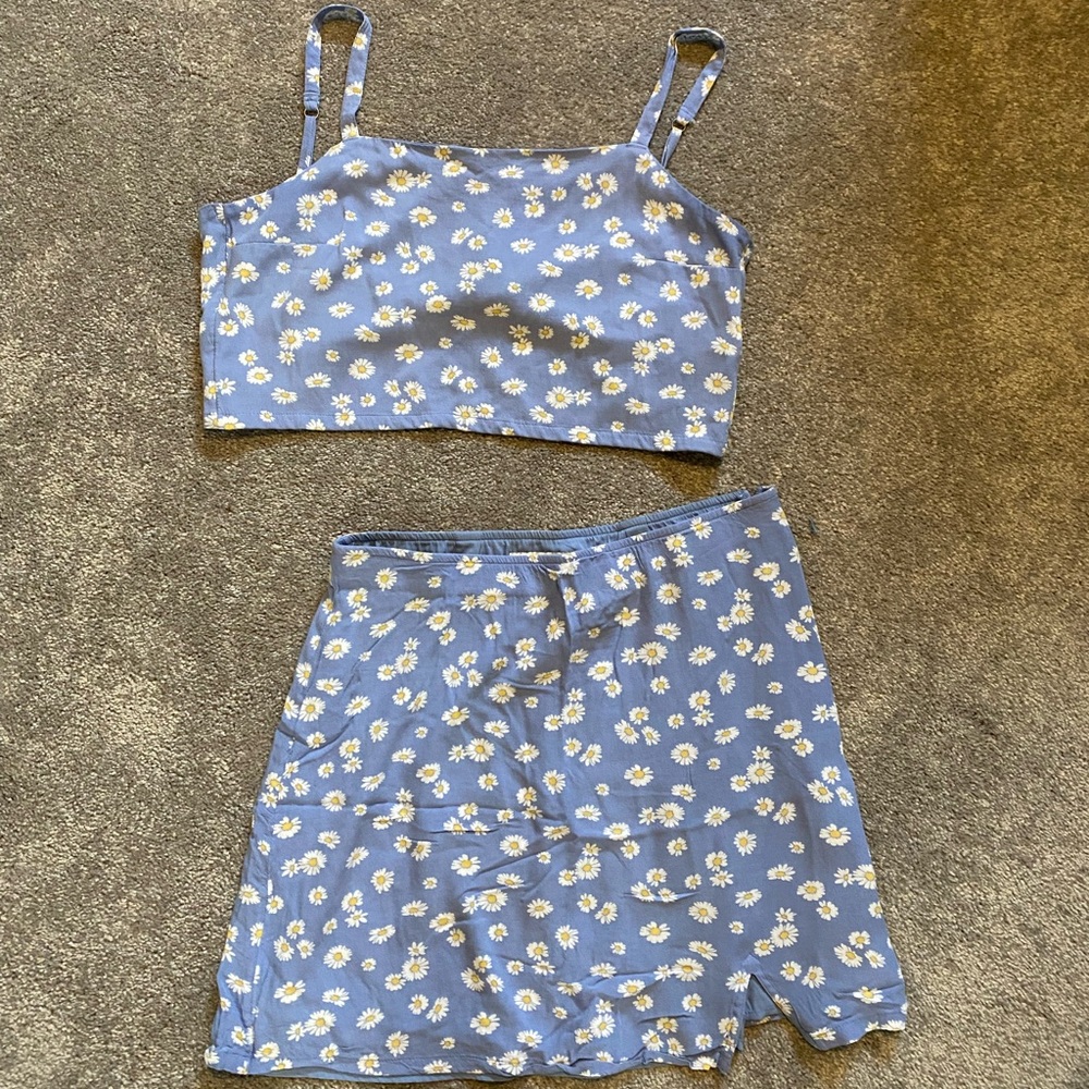 Hollister flower two piece set